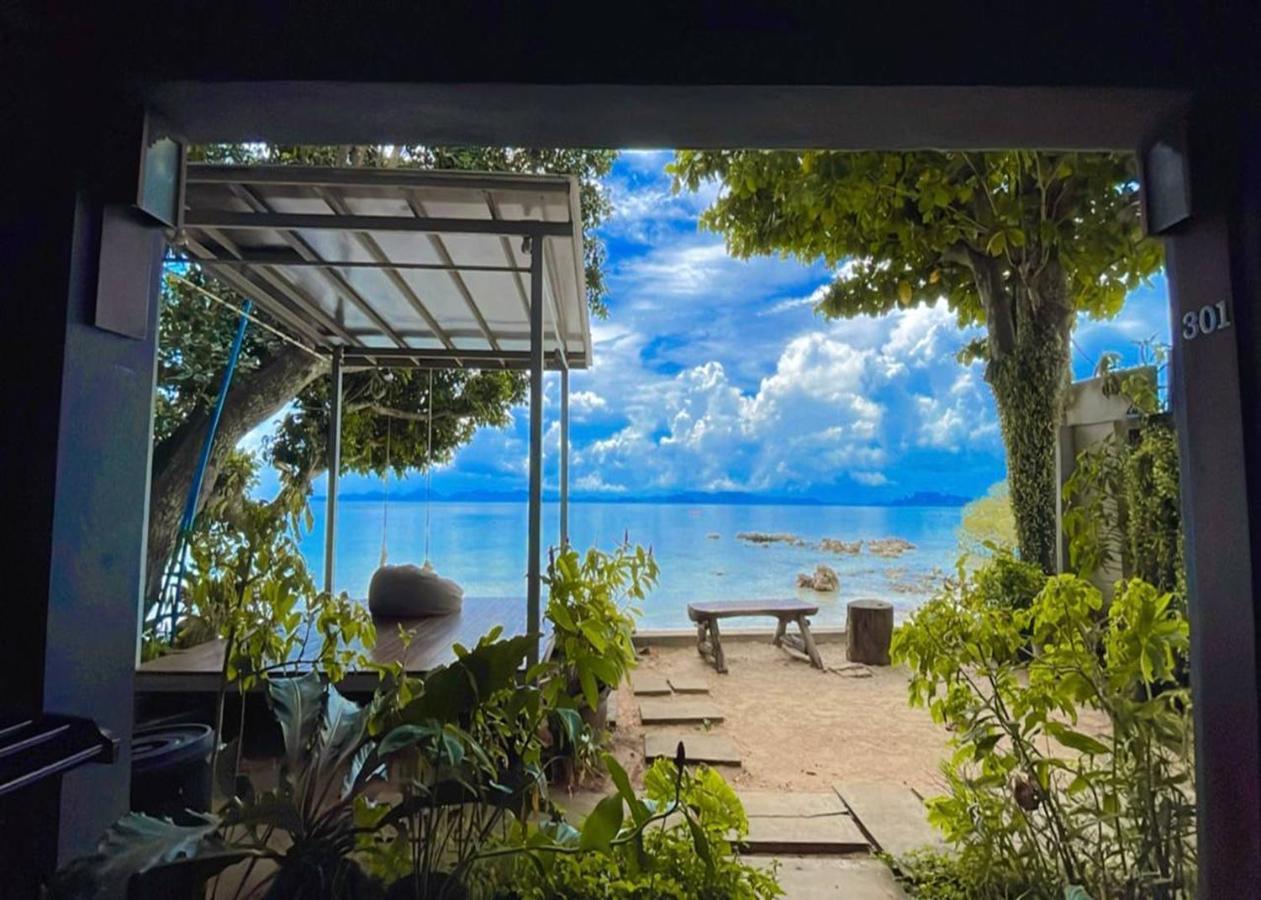 Hotel The Parlour Krabi 3*